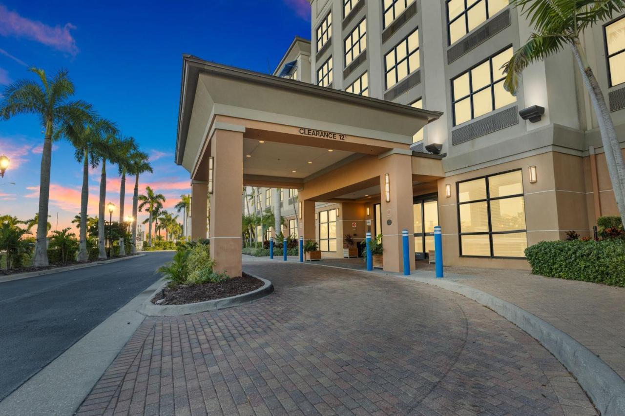 Four Points By Sheraton Punta Gorda Harborside Exterior photo